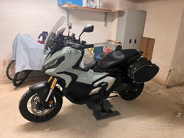 Honda Xadv 750