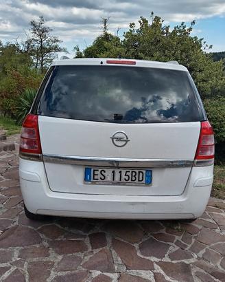 opel zafira a metano 