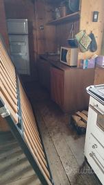 mobile basso in legno