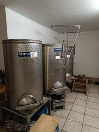 contenitori acciaio inox 800 litri...500 litri 