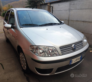 Fiat punto con pochi chilometri