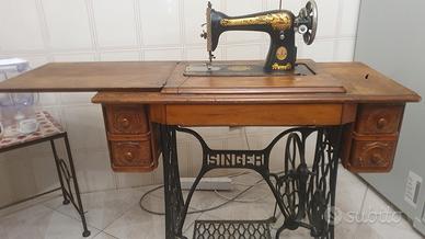 Macchina da cucire singer. 