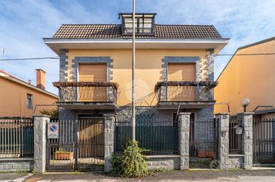 VILLA SINGOLA A BEINASCO
