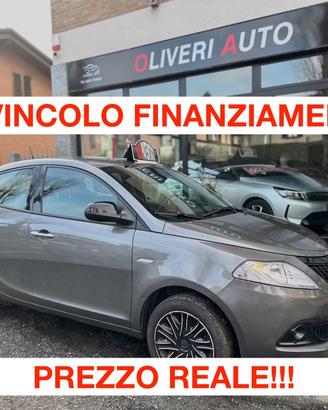 Lancia Ypsilon Hybrid Silver PREZZO VERO!