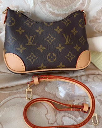 LV croissant bag, local delivery in Bologna