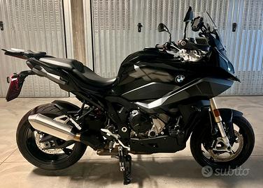 BMW S 1000 XR Triple Black
