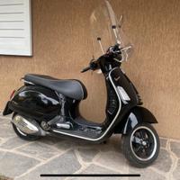 Piaggio Vespa 300 GTS - 2019