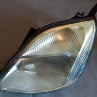FARO ANTERIORE SX, DX FORD FIESTA 2003