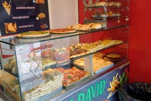 Pizzeria/friggitoria sul mare