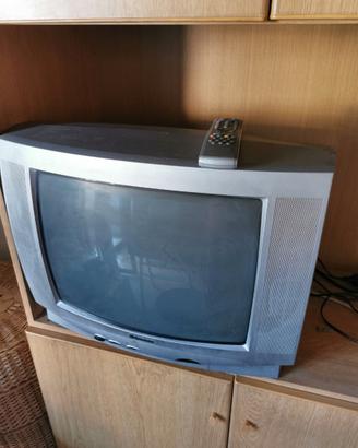 Televisore Roadstar a tubo catodico con telecomand