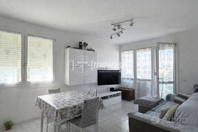RIF. 613 - TRILOCALE RECENTE CON BOX E CANTINA