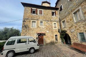 Casa indipendente di 155 m² con 5 locali a Vallebo