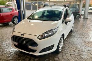 Ford Fiesta 1.5 TDCi 75CV 5 porte Titanium