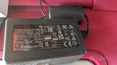 Alimentatore  Line6 DC-3I per  pedaliera 