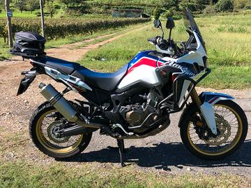 Honda Africa Twin 1000L CRF con accessori