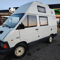 Camper puro 4x4 con aria condizionata in cabina