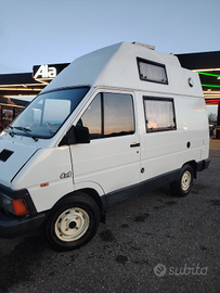 Camper puro 4x4 con aria condizionata in cabina