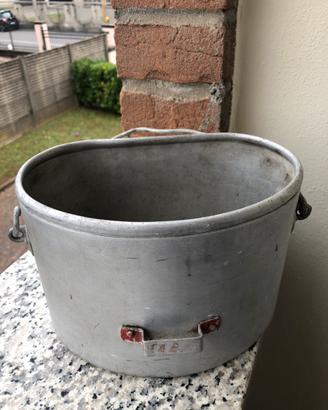 Contenitore schiscetta  cimelio vintage alluminio