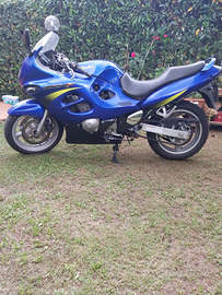 Suzuki gsx 600 f