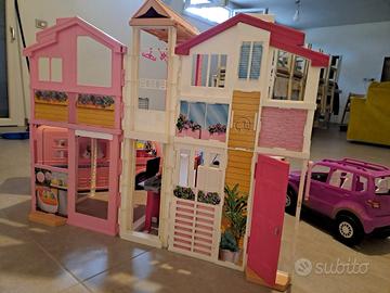 BARBY:casa+camper+ambulanza+barby e accessori.