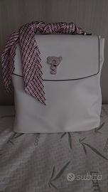 Zaino Y Not Ynot bianco in pelle nuovo con foulard