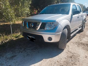Nissan navarra