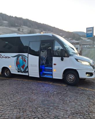 IVECO WING     POSTI 27+1+1     210PS