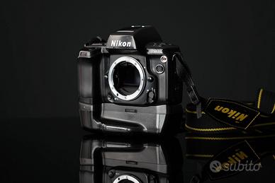 Nikon F90X + battery grip