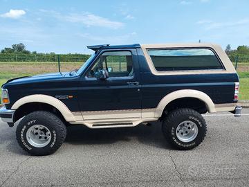 ford Bronco 7200 v8