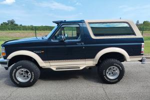 ford Bronco 7200 v8