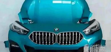 BMW 1 F40 musata paraurti fari radiatori cofano
