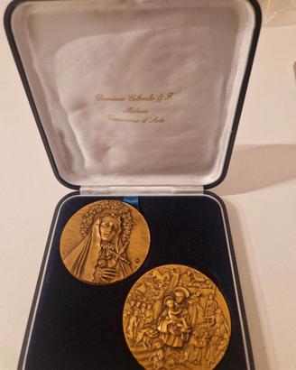 cofanetto medaglie religiose