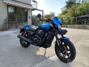Harley Davidson street Rod 750