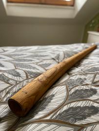 Didgeridoo in Teak