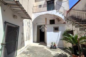 CASA INDIPENDENTE A SANTA MARIA A VICO