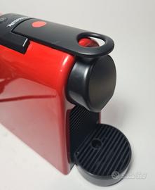 macchina caffe essenza mini nespresso colore rosso