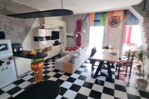 Appartamento (70 mq) + cantina (20 mq) a Gavignano