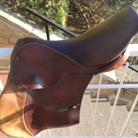 Sella inglese Stubben Siegfried II con accessori