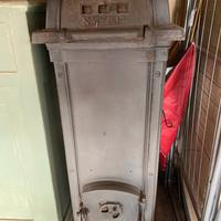 Stufa a legna in ghisa