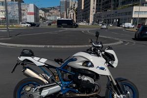 Bmw HP 2 Megamoto