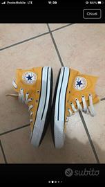 Converse gialle