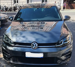 VOLKSWAGEN GOLF 1.6 TDI 115 CV DSG SPORT R LINE