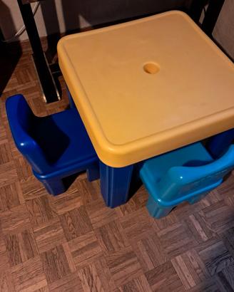 CHICCO tavolino e due seggioline