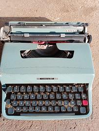 Macchina da scrivere OLIVETTI LETTERA 32