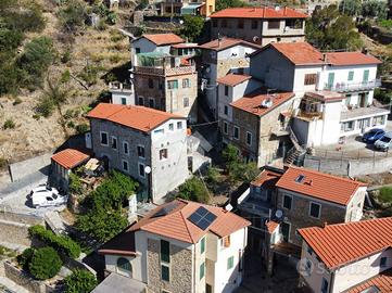 3 LOCALI A SAN BIAGIO DELLA CIMA