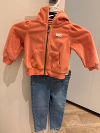 Felpa e jeans Levi’s