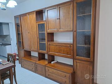 Composizione soggiorno stile arte povera