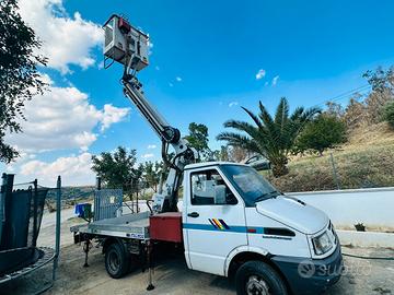 Iveco Daily cestello Piattaforma Aerea 12 Metri