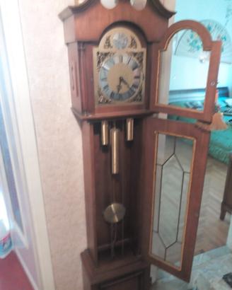 dò via orologio a pendolo funzionante 