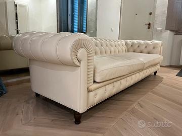 Divano in pelle Chester Frau